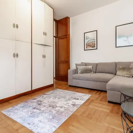 Duomo Square 3br