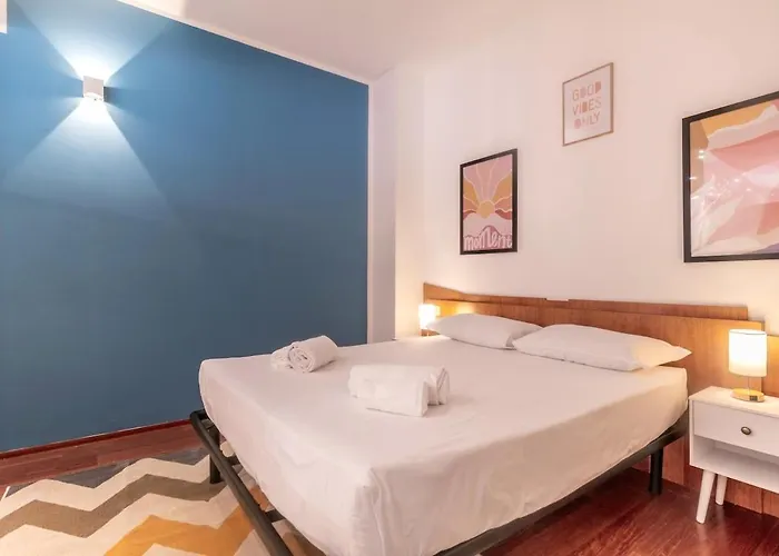 Duomo Square 3br