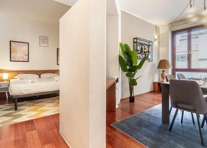 Διαμέρισμα Duomo Square 3br