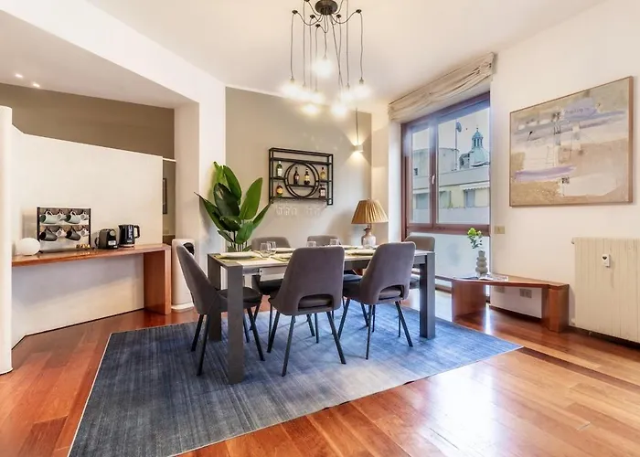 Duomo Square 3br Διαμέρισμα *