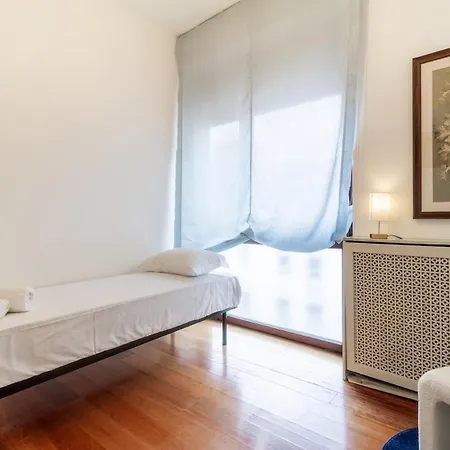 Duomo Square 3br Apartament Como
