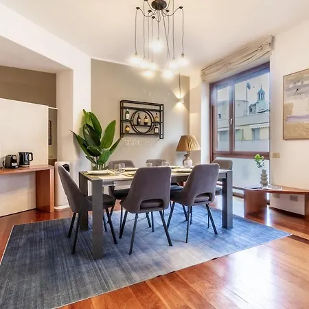 Duomo Square 3br 公寓 *